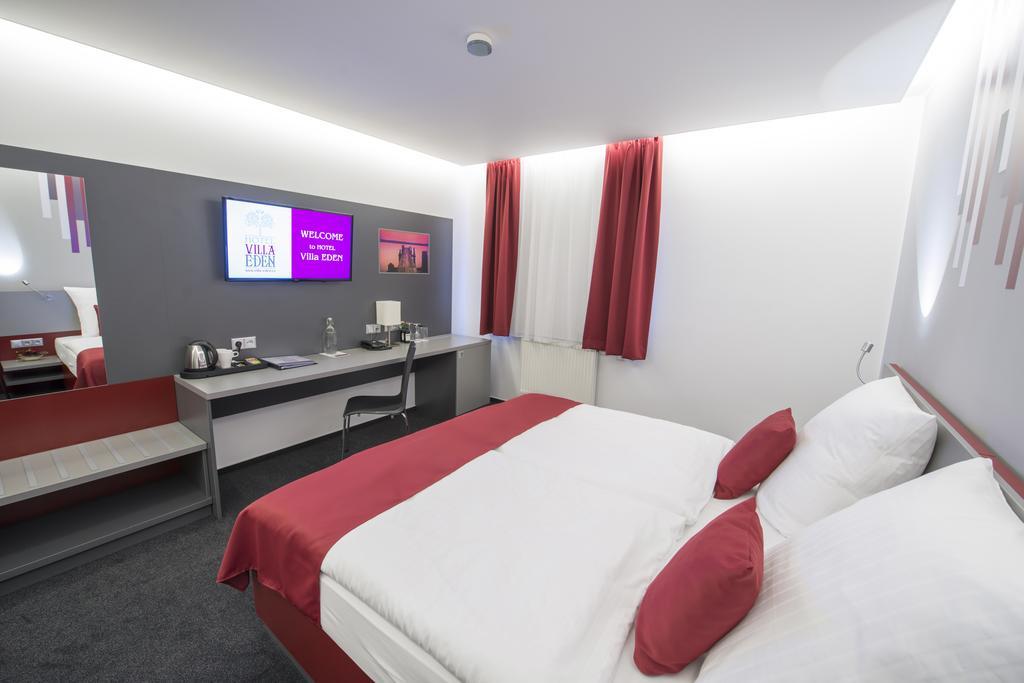 Hotel Villa Eden Ихлава Стая снимка