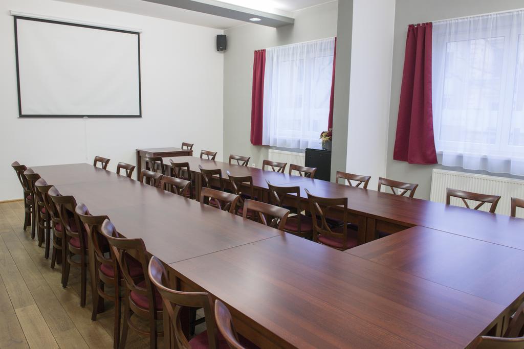 Hotel Villa Eden Ихлава Екстериор снимка
